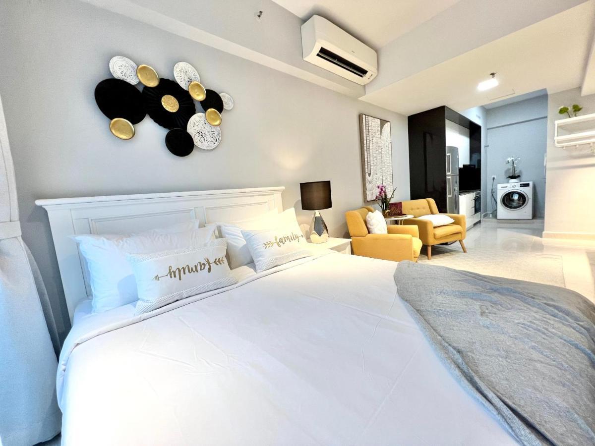 The Luxe By Infinitum *